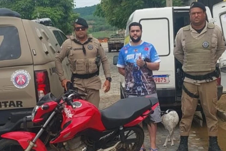 Veículo furtado é recuperado e devolvido ao proprietário em Iuiu