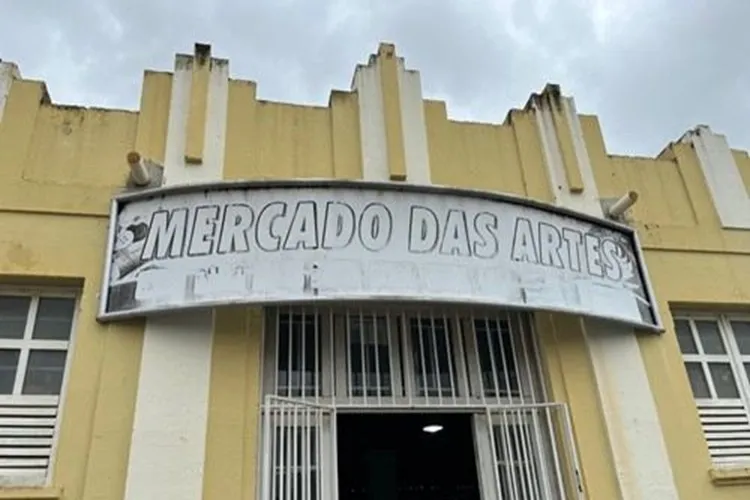 Prefeito autoriza reforma do Mercado das Artes de Guanambi