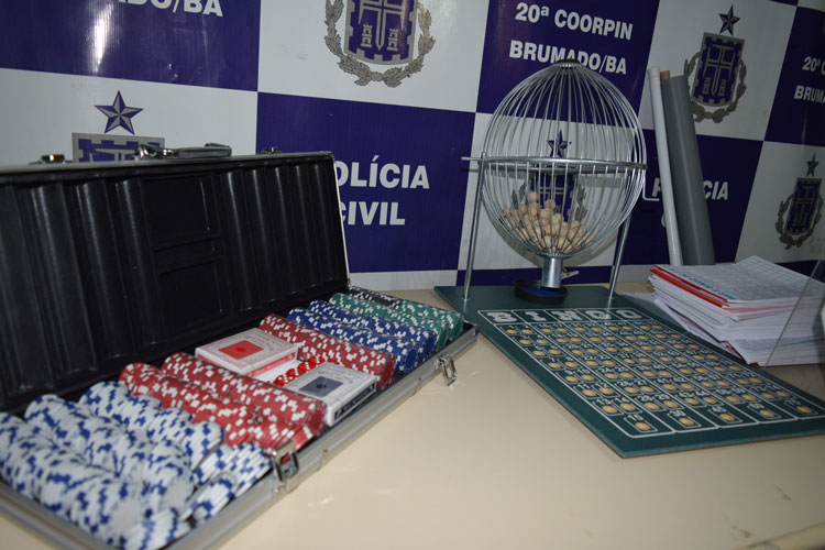 Em cumprimento de mandado judicial, policia civil interrompe bingo clandestino em Brumado