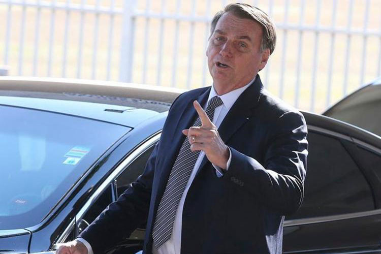 'Se o PT voltar ao governo, vai ter maconha no Alvorada', diz Bolsonaro