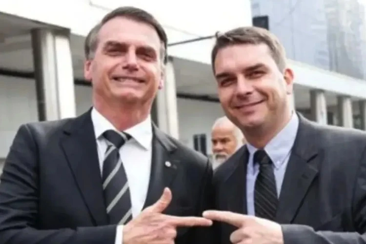 Bolsonaro confirma pré-candidatura de Flávio à Presidência em 2026