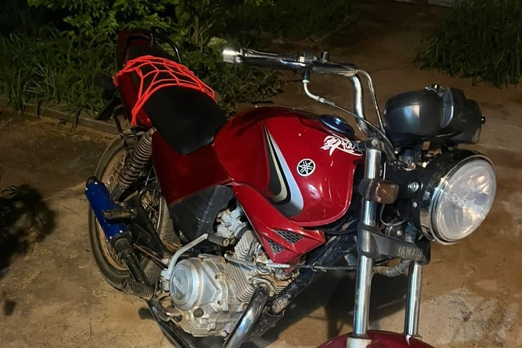 Tolerância zero: PM apreende moto com escapamento adulterado em Malhada de Pedras
