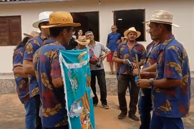 Grupos de Reis cobram atenção da prefeitura em prol da cultura em Brumado