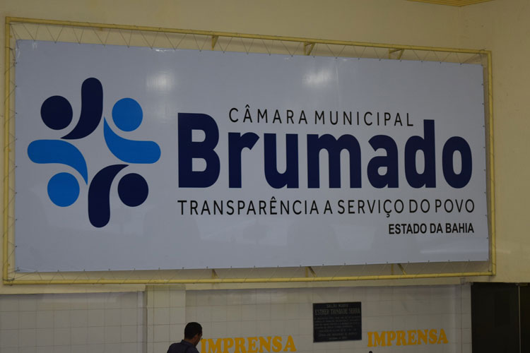 Câmara de Vereadores de Brumado antecipa primeira parcela do 13º salário de servidores