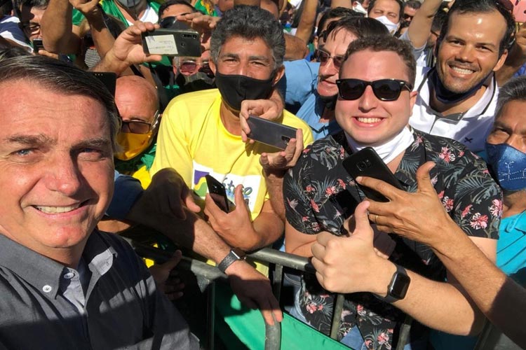 'Estamos praticamente vencendo a pandemia', diz Bolsonaro em visita à Bahia