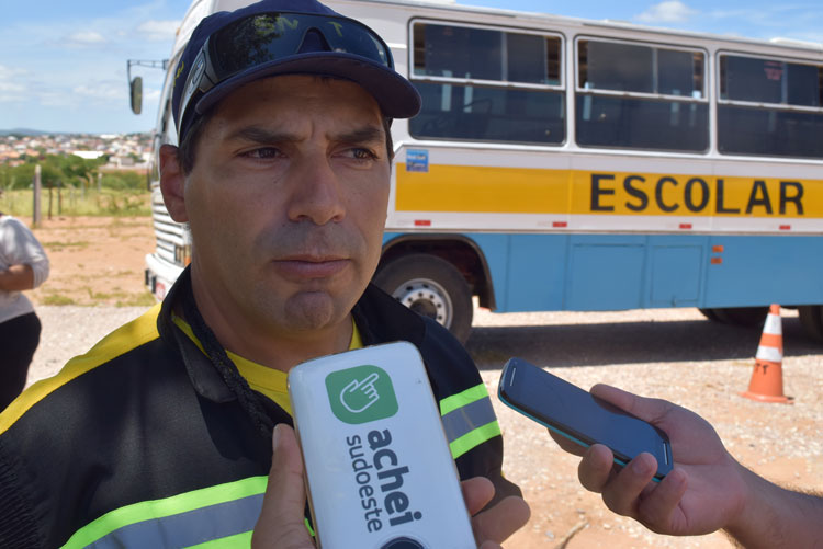 Brumado: Vistoriador da SMTT considera irregular falta de monitor no transporte escolar