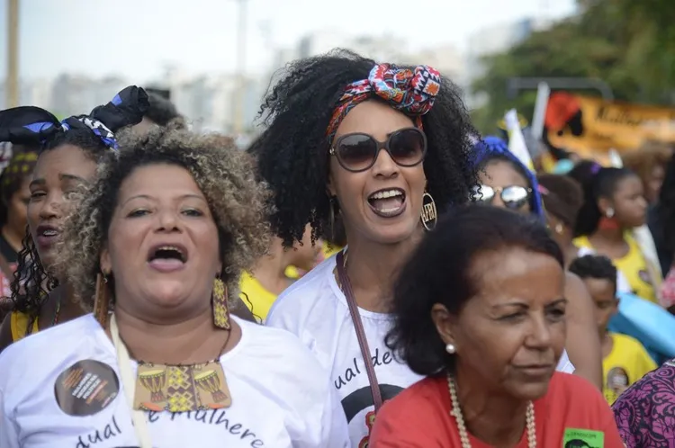 Racismo afeta saúde desde o nascimento até a morte, diz especialista