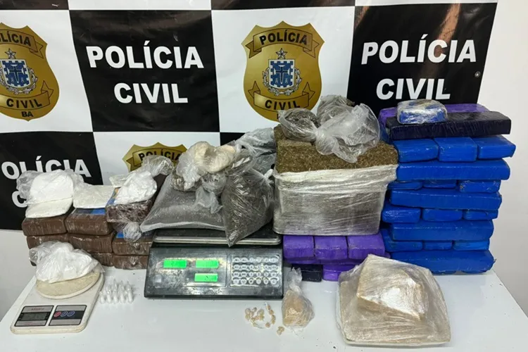 Operação contra traficantes em Eunápolis termina com 50 kg de drogas apreendidos