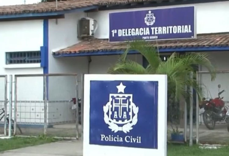 Porto Seguro: Polícia interrompe velório de indígena morto a tiros para levar corpo ao DPT