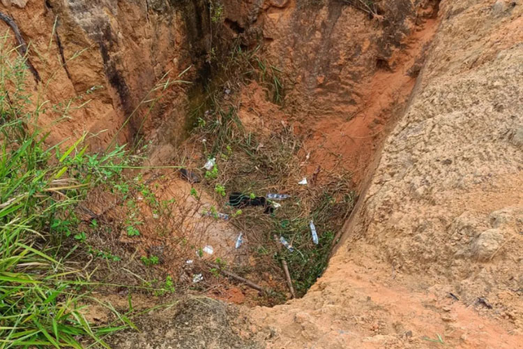 Jovem é encontrada com mãos amarradas em buraco de 3 metros em Porto Seguro