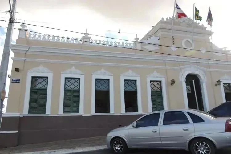 TCM considera legais contratações de temporário em Vitória da Conquista
