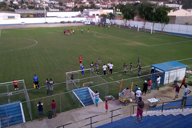 Espanhol arranca empate de 4x4 com o Botafogo e fecha as semifinais do Brumadense de Futebol