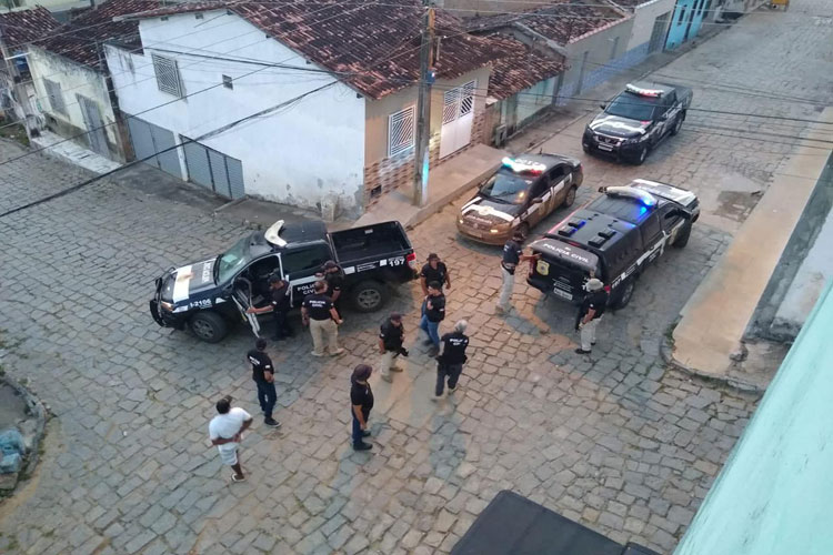 Operação Thêmis desarticula quadrilha e resulta em oito prisões em Iguaí