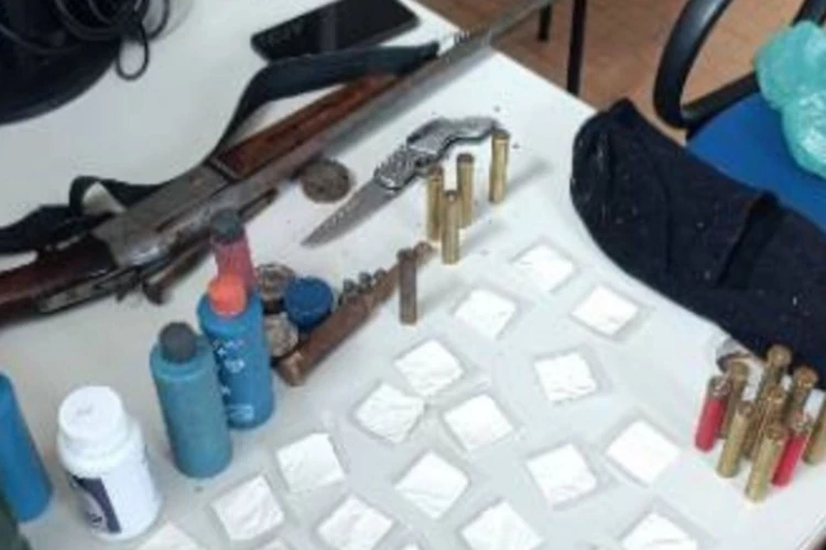 4ª CIPM apreende 3 cartucheiras e 28 cartuchos durante ações distintas em Ibipitanga