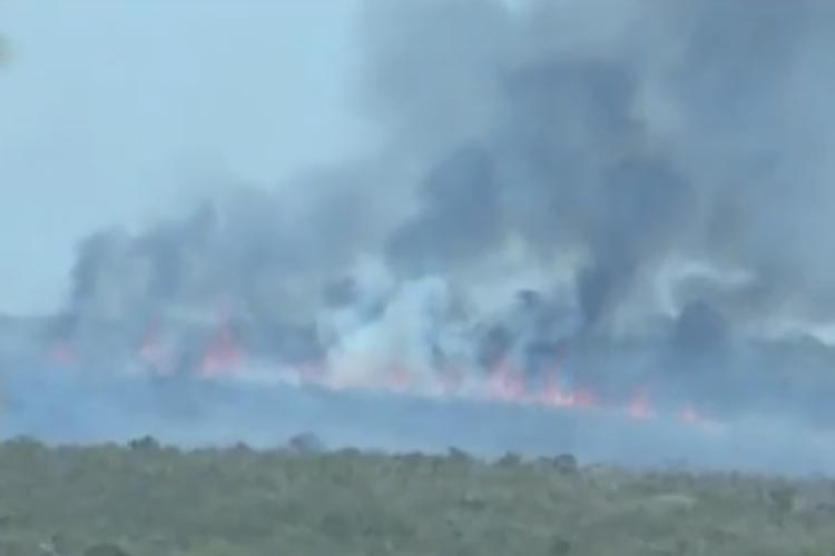 Incêndio atinge vegetação em povoado de Vitória da Conquista