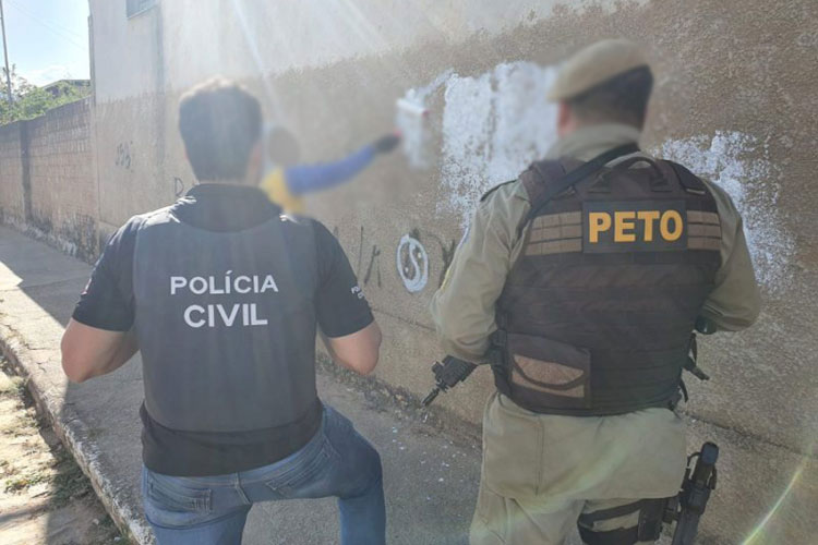 Brumado: Polícia deflagra operação e prende jovem apontado como autor de pichações criminosas