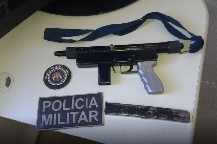 Polícia Militar prende homem com arma de uso restrito em Guanambi