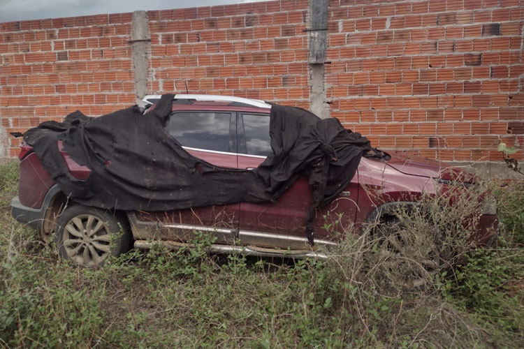 PM recupera em Guanambi veículo de luxo roubado na cidade de Maracás