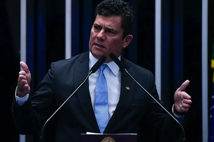 Senador Sérgio Moro consegue maioria dos votos e escapa de cassação no TRE-PR