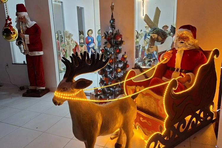 Brumado: Dona Lindaura volta a montar presépio e reescreve tradição de 65 anos