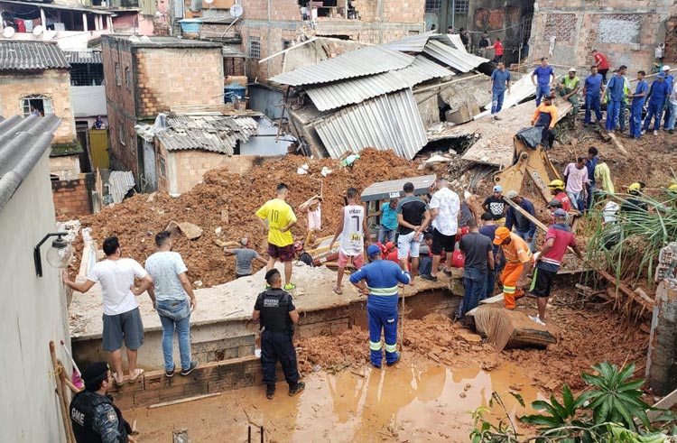 Chuvas em Minas Gerais e no Espírito Santo já mataram 39 pessoas