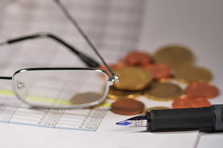 Homem incluído como sócio de empresa, sem sua autorização, deve ser indenizado