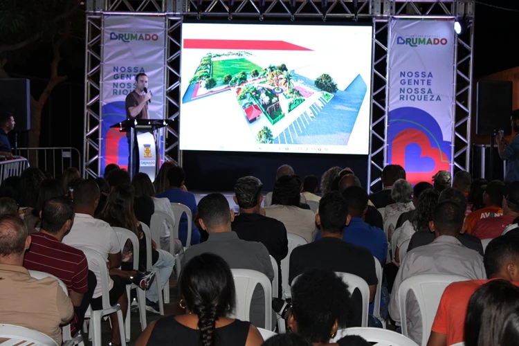 Brumado: Prefeitura inicia obras do complexo de praças esportivas no Bairro São Félix