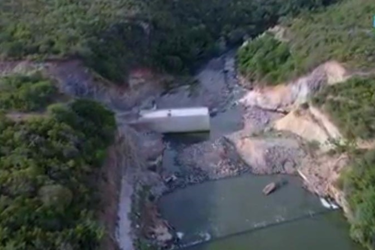 Tanhaçu: Vereador denuncia obras da barragem paradas com R$ 3 milhões em caixa