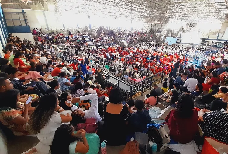 Brumado: Congresso das Testemunhas de Jeová lota ginásio de esportes e supera expectativas