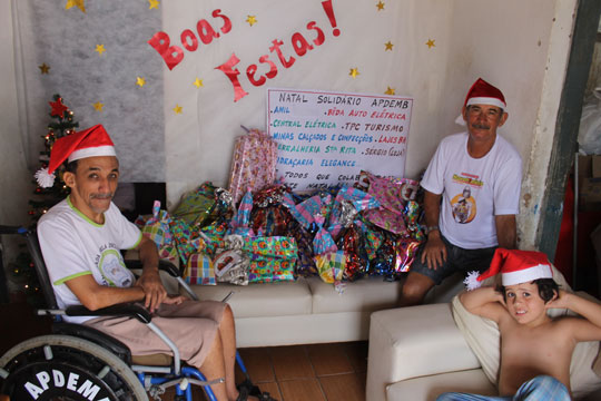 Brumado: APDEMB promove Natal Solidário com distribuição de brinquedos
