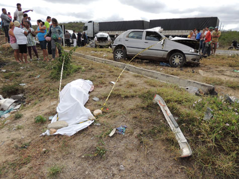 Aracatuense morre em acidente na BA-262