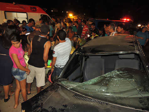 Brumado: Colisão entre veículos deixa três gravemente feridos na Avenida Coronel Santos