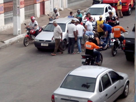 Brumado: Samu não comparece e vítima de acidente é levada ao hospital em viatura do DTTU