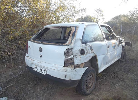 BR-030: Veículo da prefeitura de Rio do Antônio fica destruído em acidente