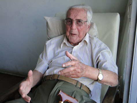 Agnelo Azevedo, o filho mais velho de Brumado, comemora 105 anos de vida
