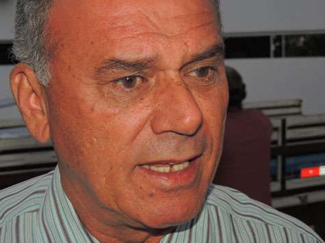 “É o consolo dos perdedores”, diz Aguiberto com respeito às ações judiciais