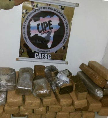 Anagé: Caesg e Polícia Federal apreendem 35 kg de maconha com adolescente