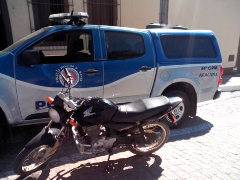 Aracatu: Polícia encontra moto roubada