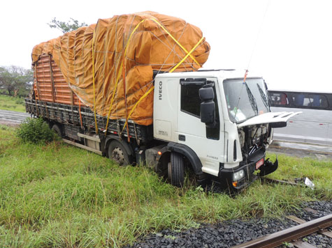 Brumado: Forte chuva provoca acidente na BR-030