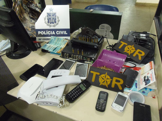 Polícia Rodoviária detém três brumadenses na BR-030 acusados de assaltarem casa noturna em Guanambi