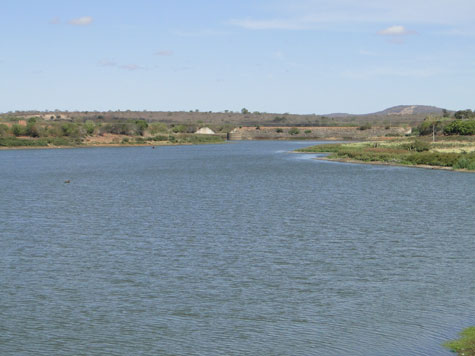 Brumado: Barragem do Rio do Antônio está secando