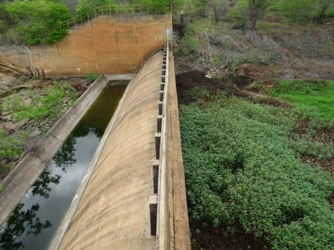 Brumado: Barragem da Magnesita sangra depois de 21 anos