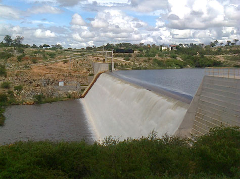 Falta de energia compromete abastecimento em Brumado e Malhada de Pedras