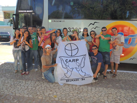 Jovens católicos de Brumado embarcam para a jornada da juventude