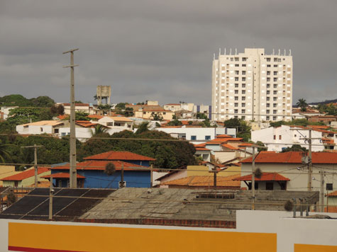 Previsão de calor e muitas nuvens durante o 7 de setembro em Brumado