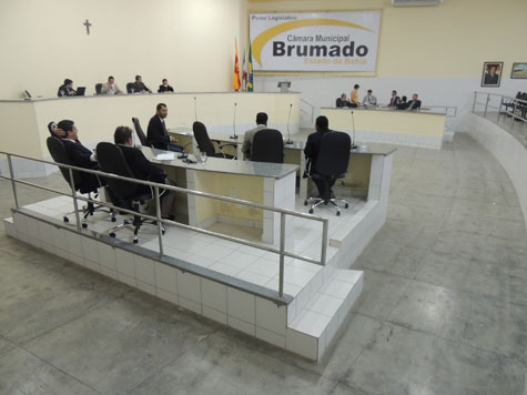 Brumado: Em sessão extraordinária, Câmara aprova reforma administrativa