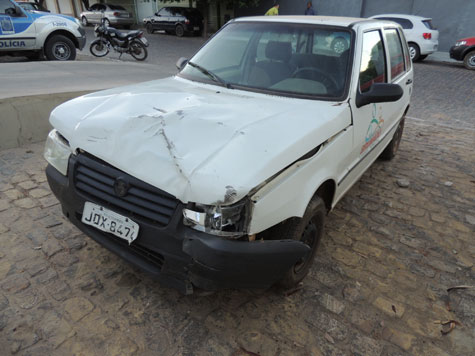 Guarda Municipal colide em motociclista com carro da prefeitura de Brumado