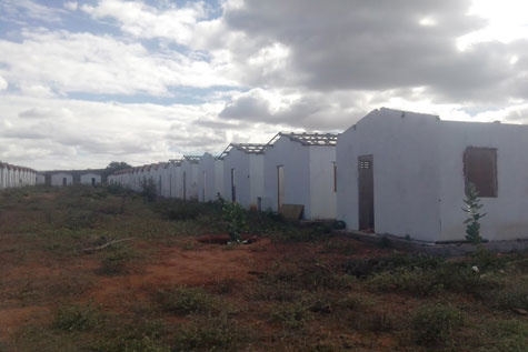 Casas populares são saqueadas em Tanhaçu