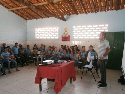 Brumado: Escola Clemente Gomes realiza etapa de Conferência do Meio Ambiente