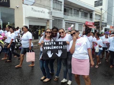 CREAS Chico Xavier realiza caminhada em alusão à Campanha 16 Dias de Ativismo